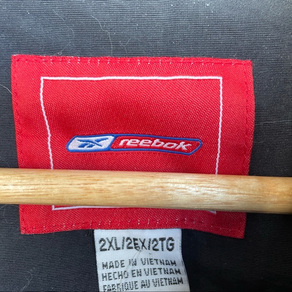 Vintage Philadelphia Eagles Reebok Jacket - Picture 4 of 4